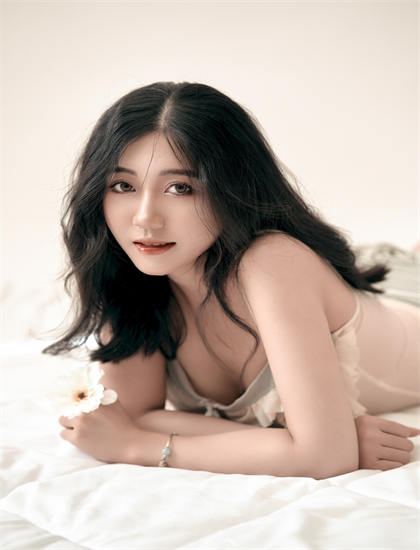 桐光电影作品大全-正在播放玩偶姐姐游戏陪玩